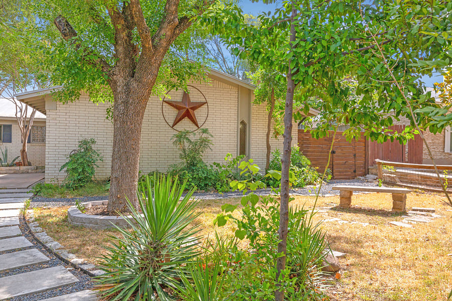 Furnished Finder property 250182_1 photo 13