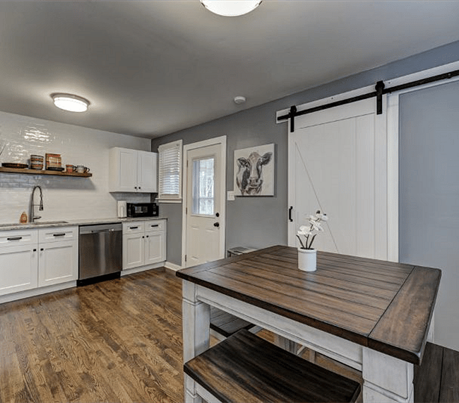 Furnished Finder property 250189_1 photo 4