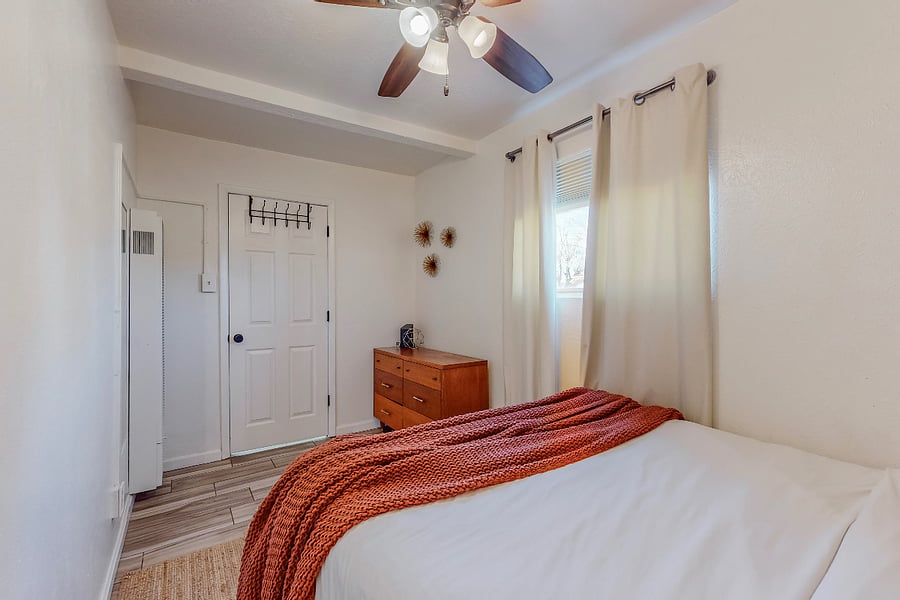 Furnished Finder property 250261_2 photo 8