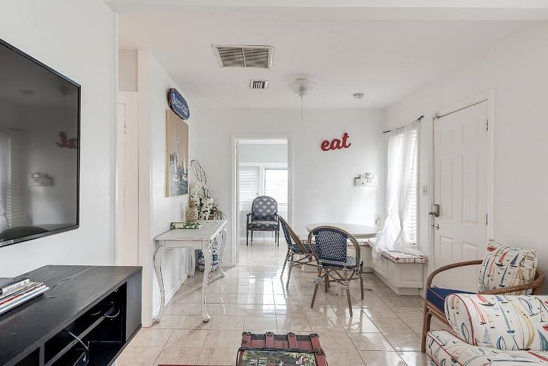 Furnished Finder property 250307_1 photo 12