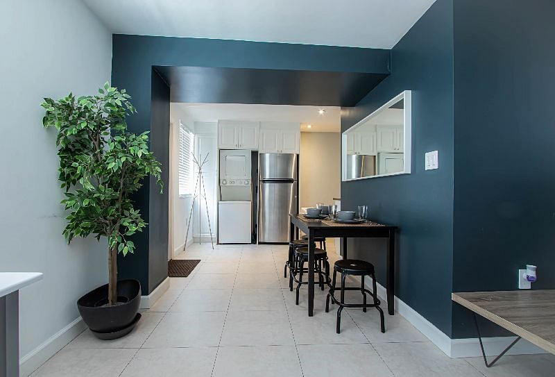 Furnished Finder property 250571_1 photo 4