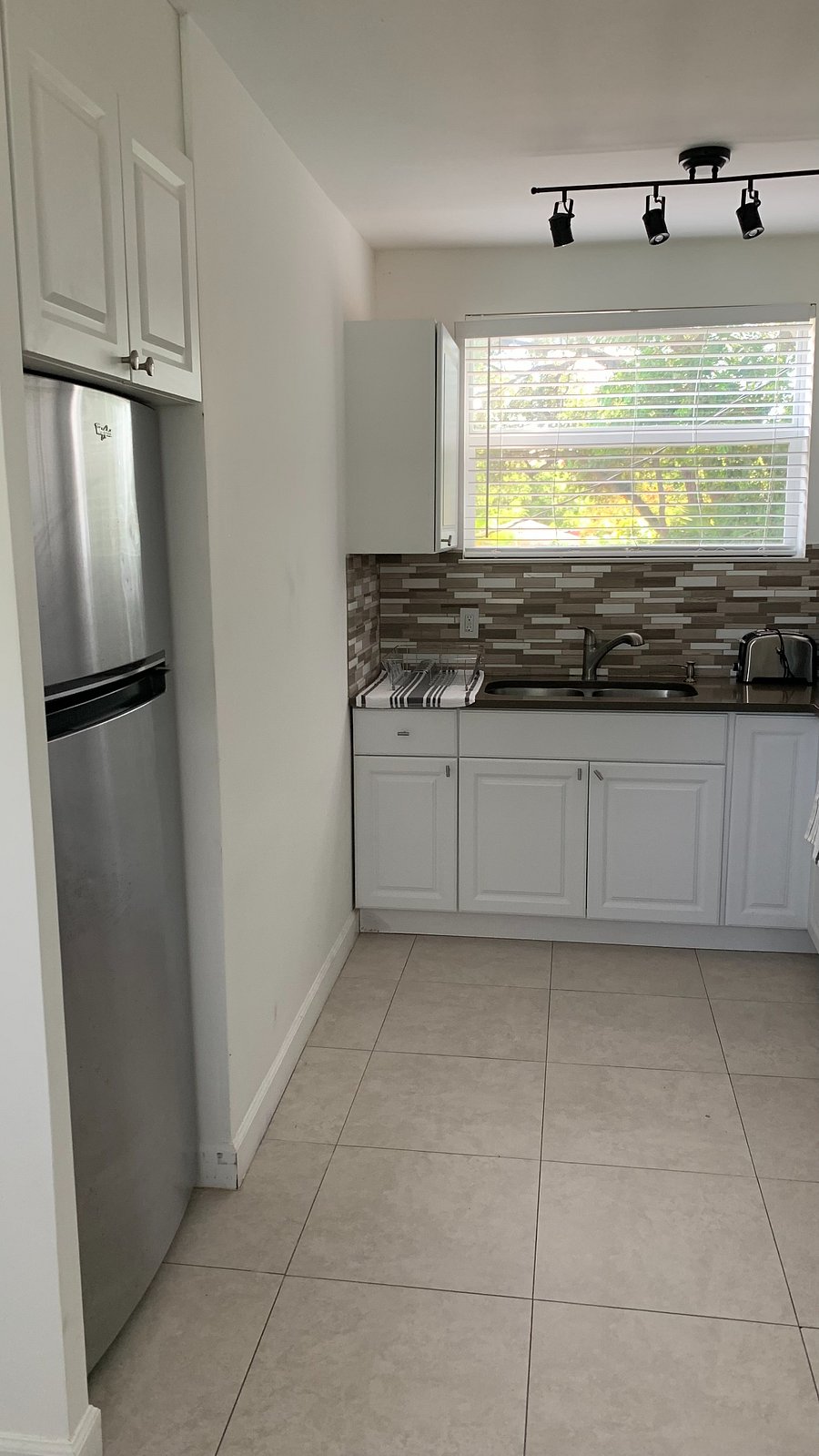 Furnished Finder property 250571_2 photo 11