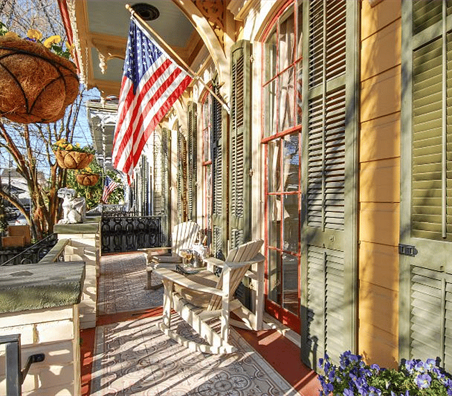 Relax on the front porch!