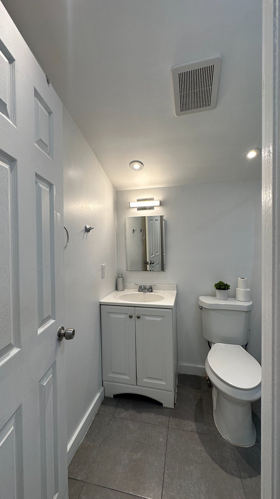 Furnished Finder property 250723_1 photo 14