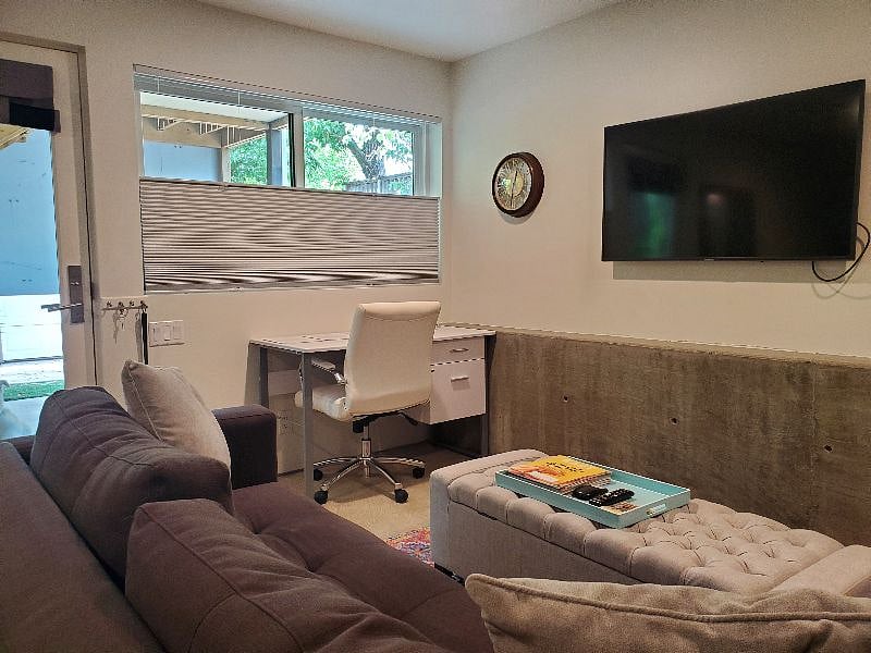 Furnished Finder property 250947_1 photo 3