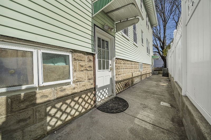 Furnished Finder property 251045_1 photo 15