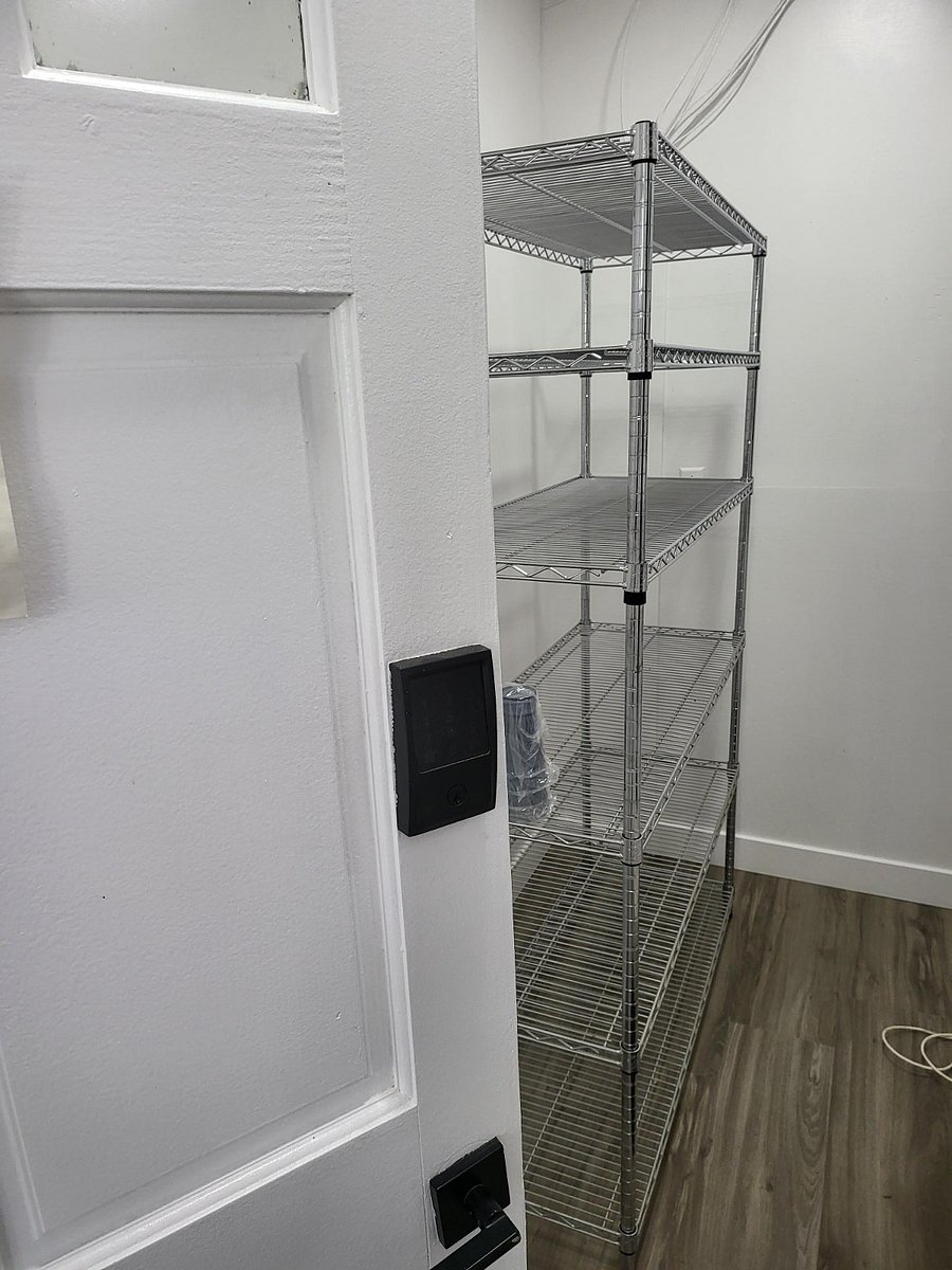 Furnished Finder property 251230_3 photo 17