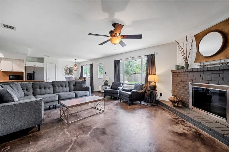 Furnished Finder property 251369_1 photo 5