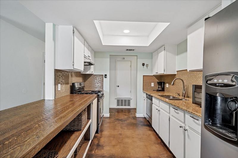 Furnished Finder property 251369_1 photo 8