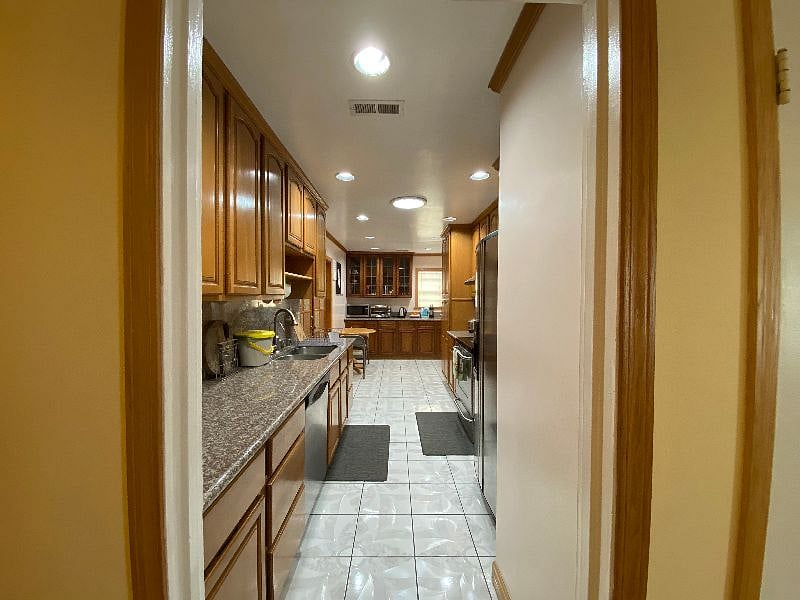 Furnished Finder property 251407_3 photo 23