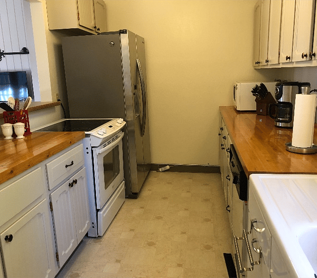 Full sized stove and refrigerator