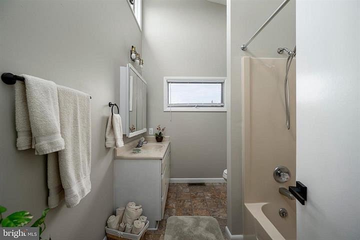 Furnished Finder property 251902_1 photo 27