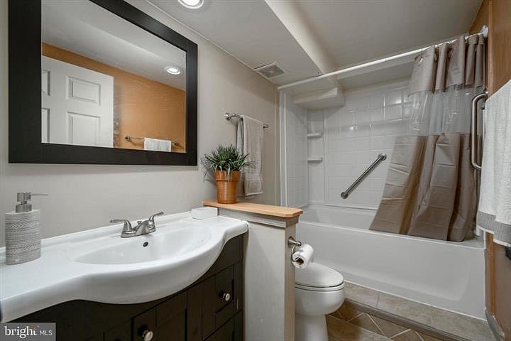 Furnished Finder property 251902_1 photo 28