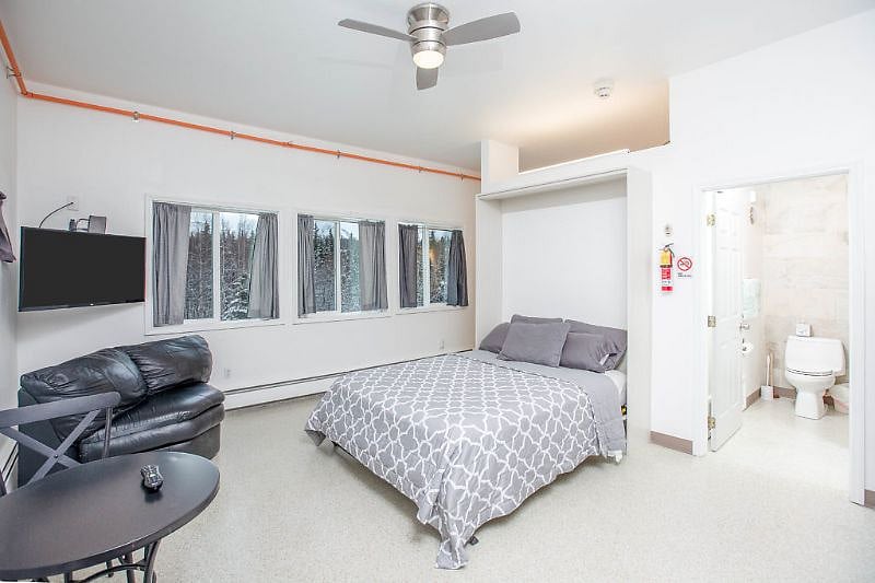 Furnished Finder property 252093_2 photo 3