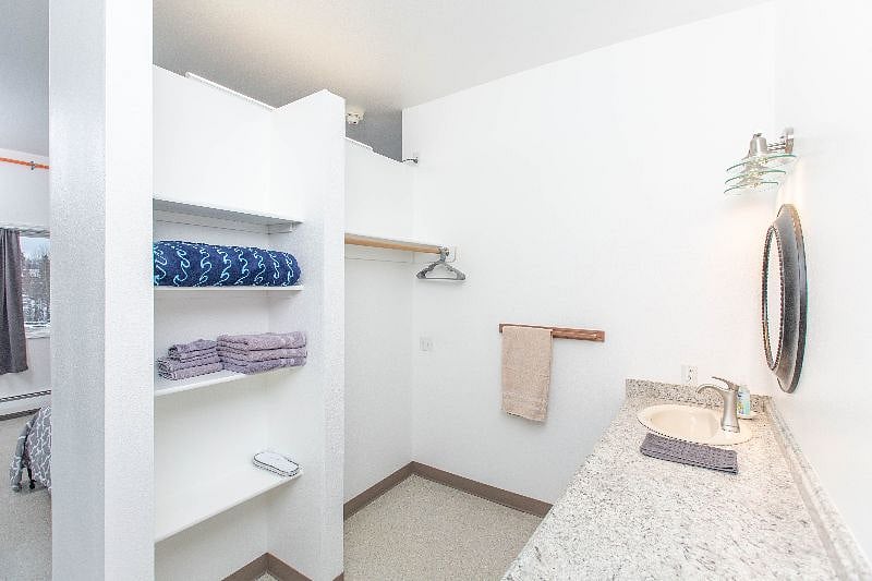 Furnished Finder property 252093_2 photo 8