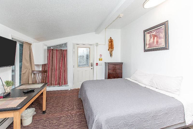 Furnished Finder property 252093_4 photo 10