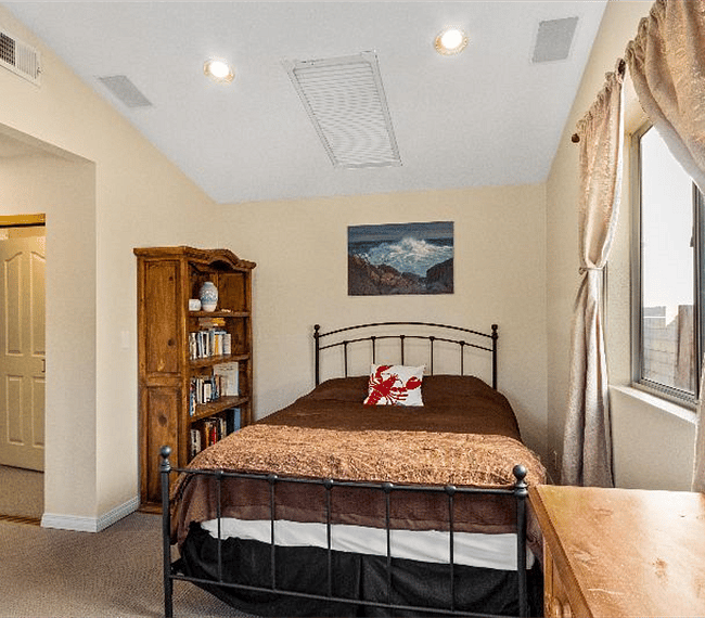 Cozy & bright bedroom with traditional queen size bed, wide drawer, mirror & work station