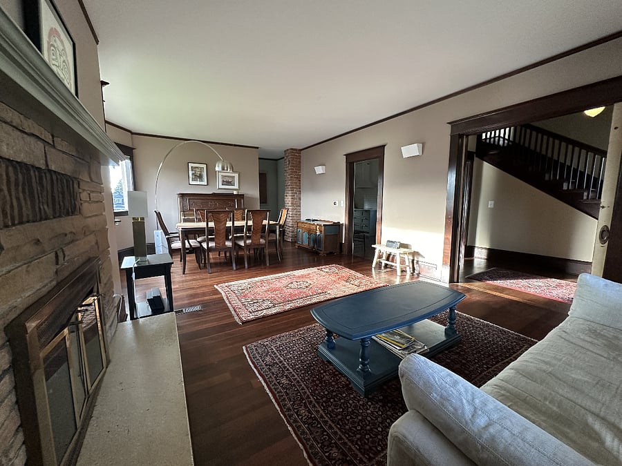 Living Room/Dining Room