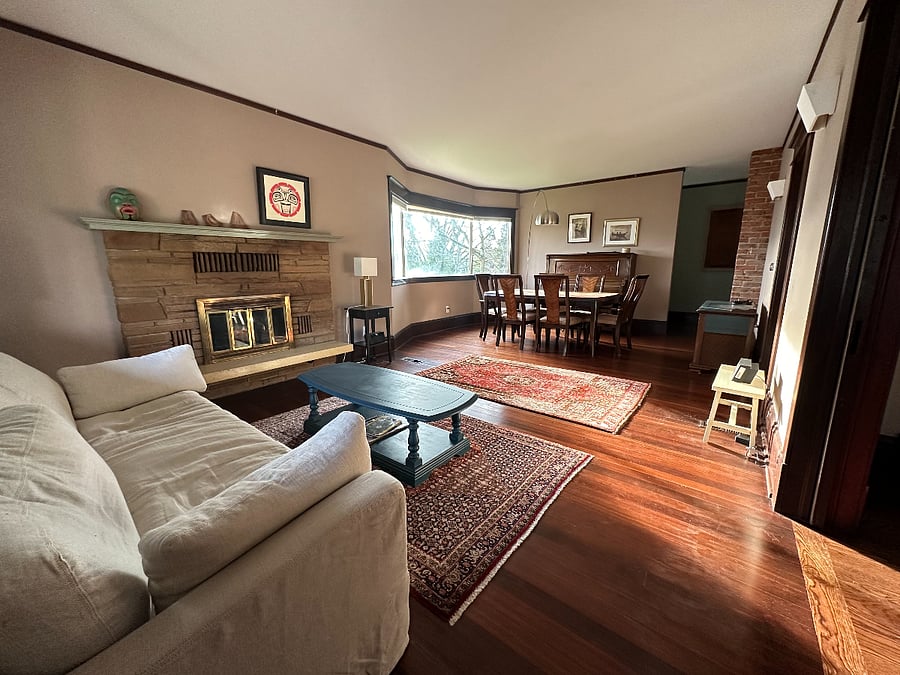 Living Room/Dinning Room