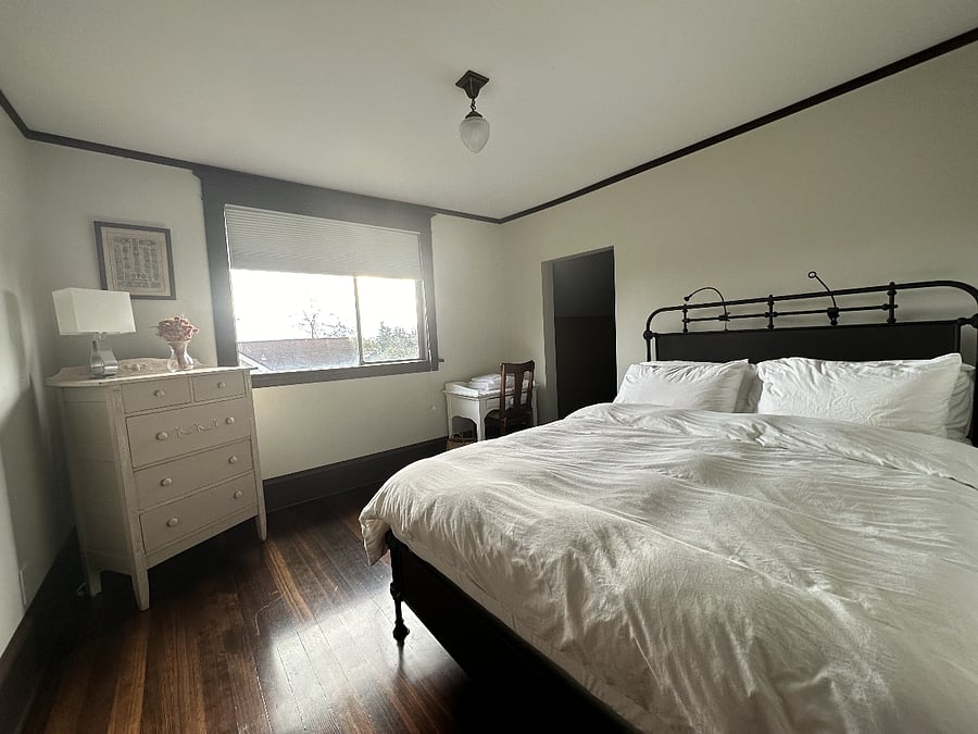 Bedroom #3 (+ Walk-In Closet)