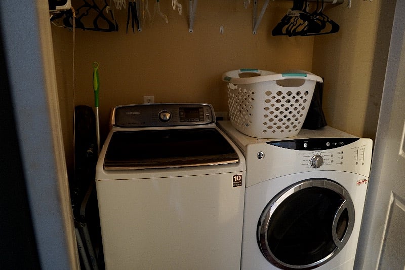 Full size washer and dry in unit 