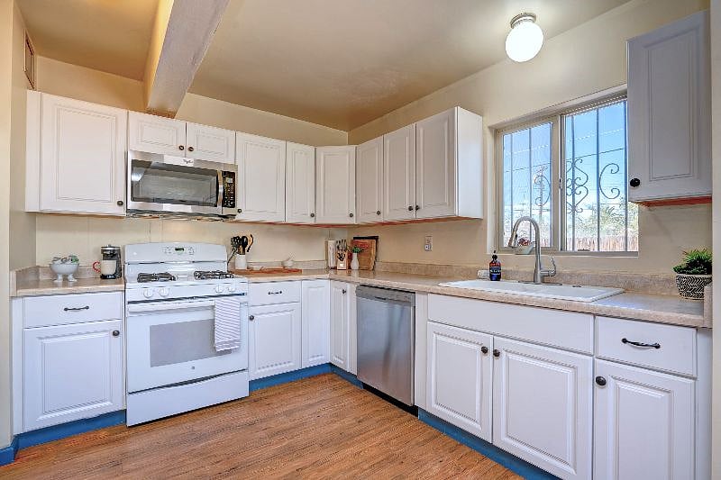 Furnished Finder property 252918_1 photo 13