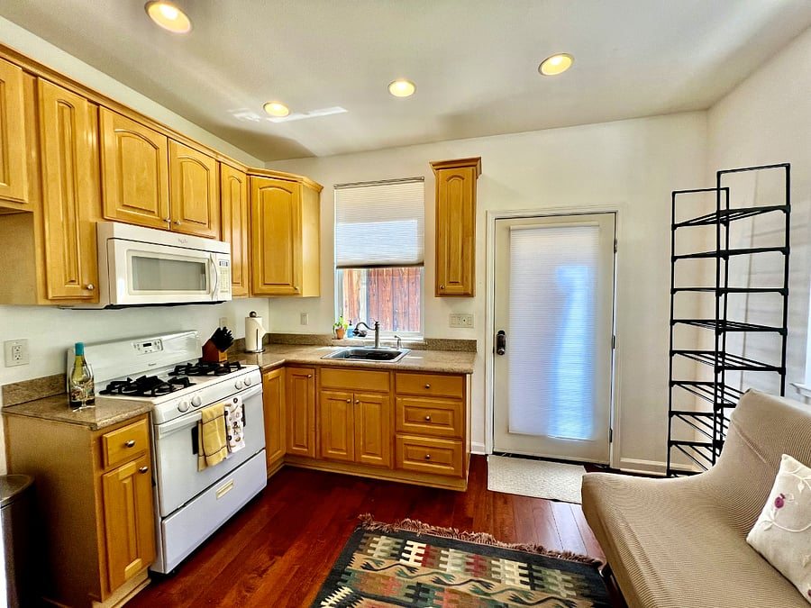 Furnished Finder property 253046_1 photo 9