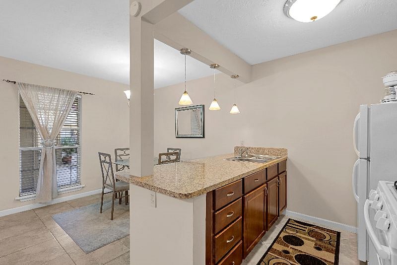 Furnished Finder property 253125_4 photo 10