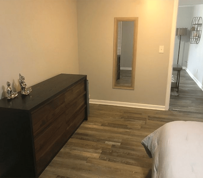 Masters bedroom spacious dresser