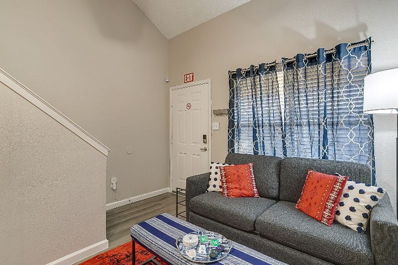 Furnished Finder property 253578_10 photo 16