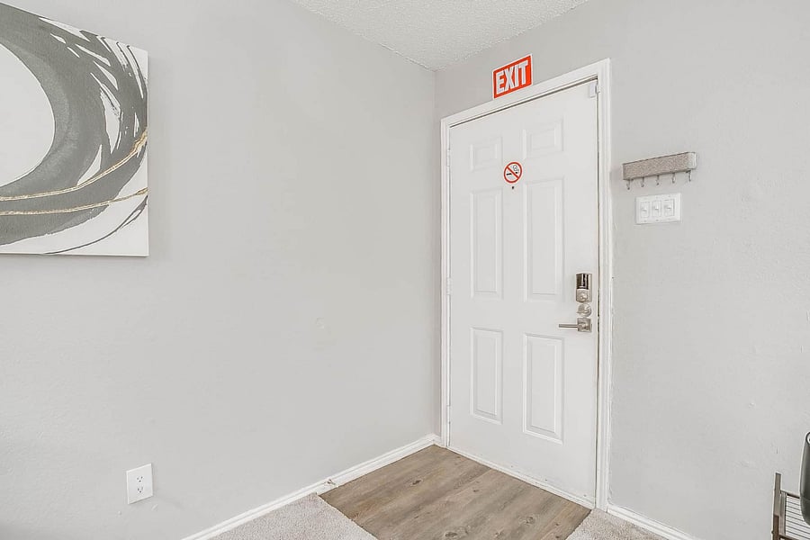 Furnished Finder property 253578_23 photo 12