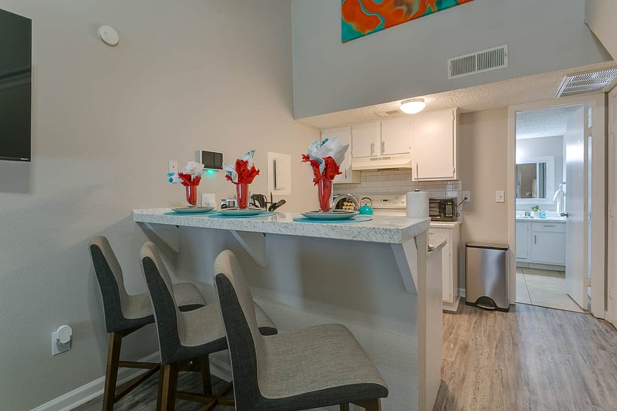 Furnished Finder property 253578_25 photo 100