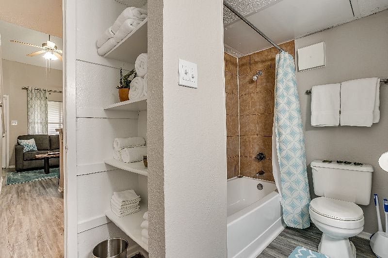 Furnished Finder property 253578_3 photo 24