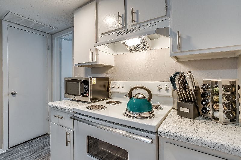 Furnished Finder property 253578_5 photo 17