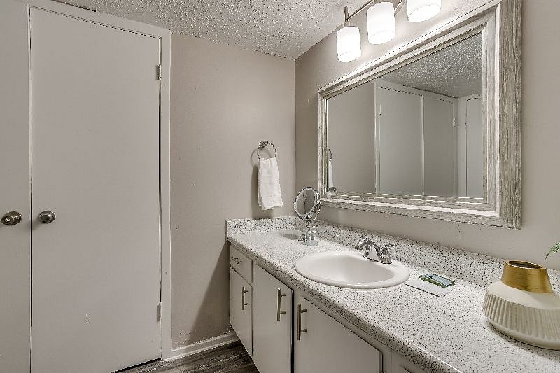 Furnished Finder property 253578_5 photo 16