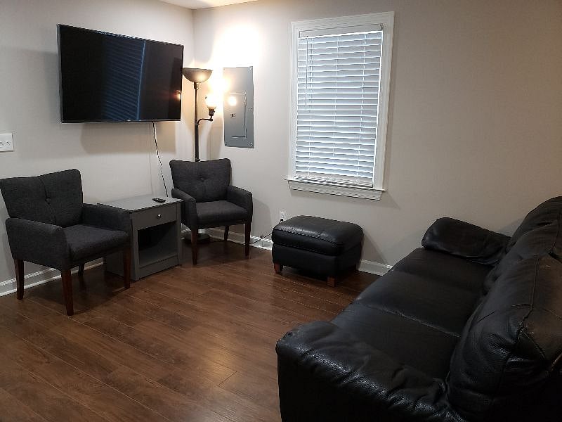 Furnished Finder property 254213_1 photo 4