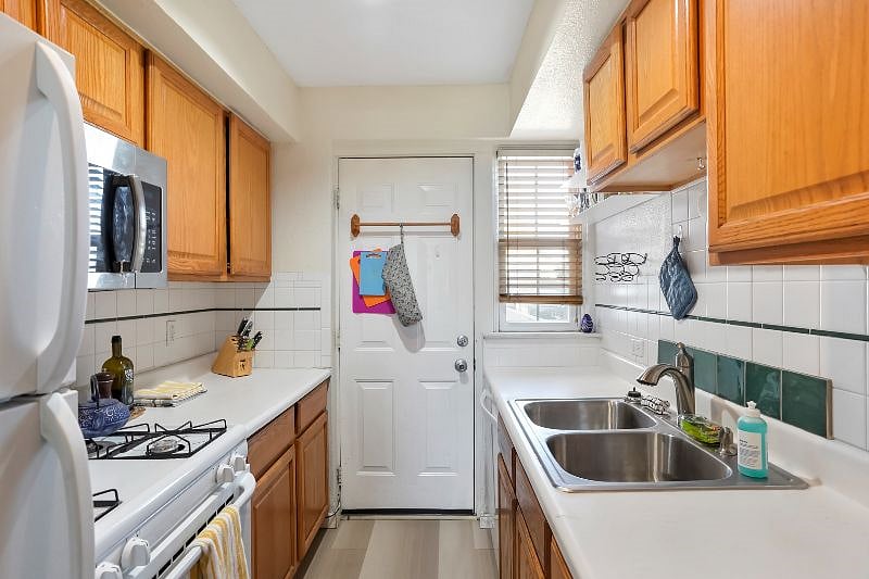 Furnished Finder property 254475_1 photo 12