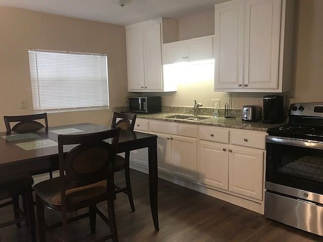 Furnished Finder property 254746_3 photo 17