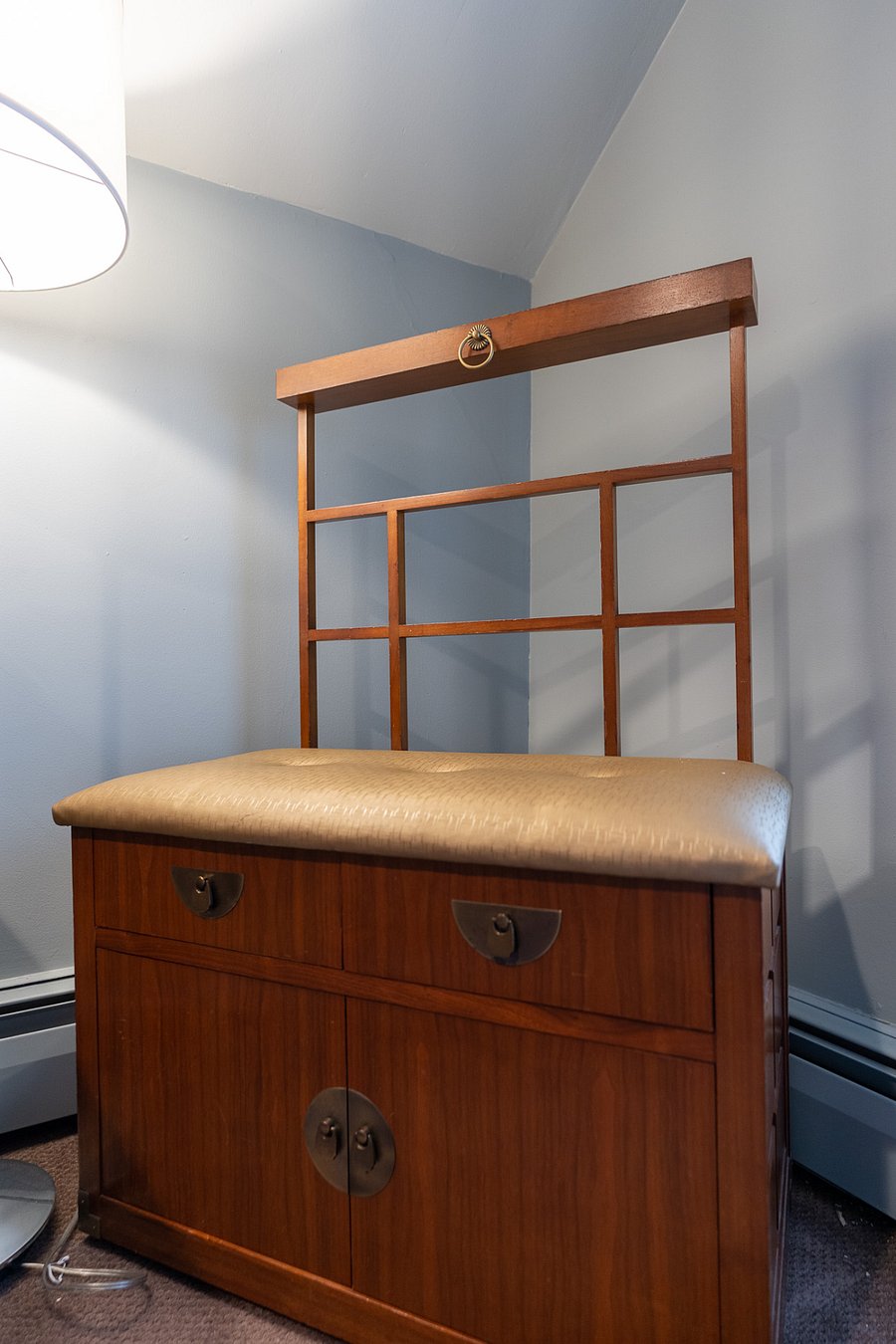 dressing table with drawer space
