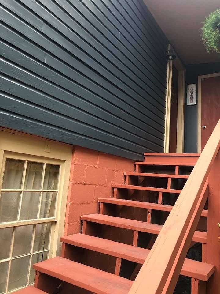 Entrance to apartment
