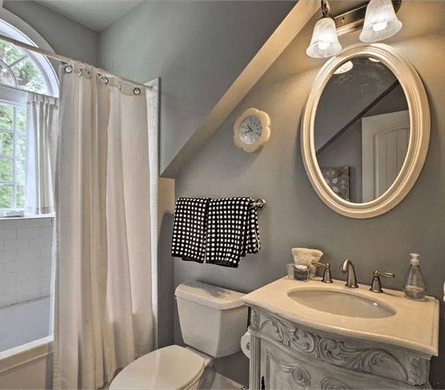 Freshen up in the beautiful full bathroom after a day of hiking.