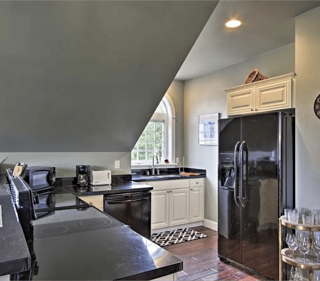 A dishwasher makes clean-up a breeze.