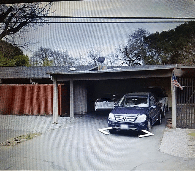 Garage. Guests parking and 2 private entrances to the left of Studio Sally!
