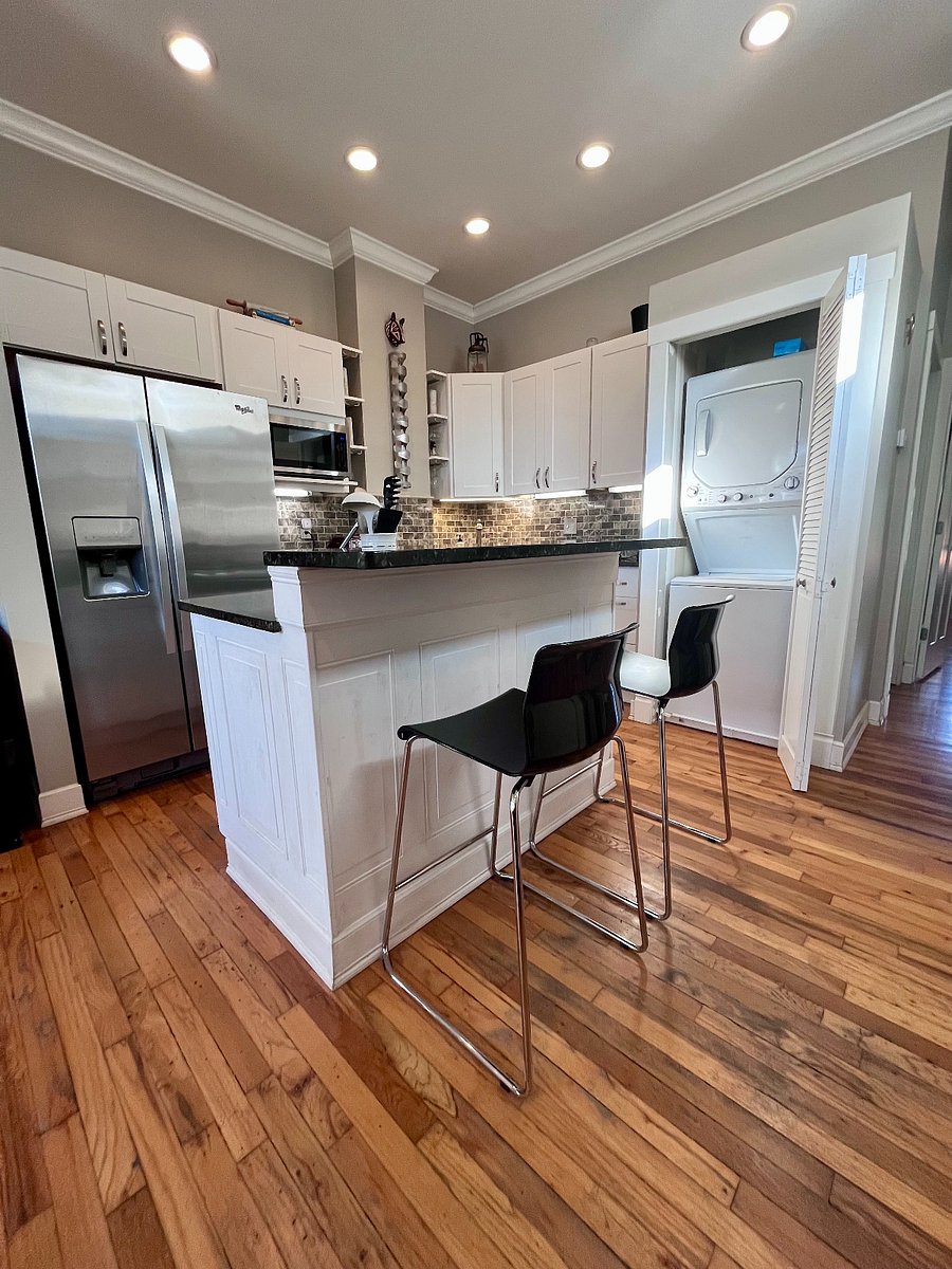 Washer/dryer unit on main floor