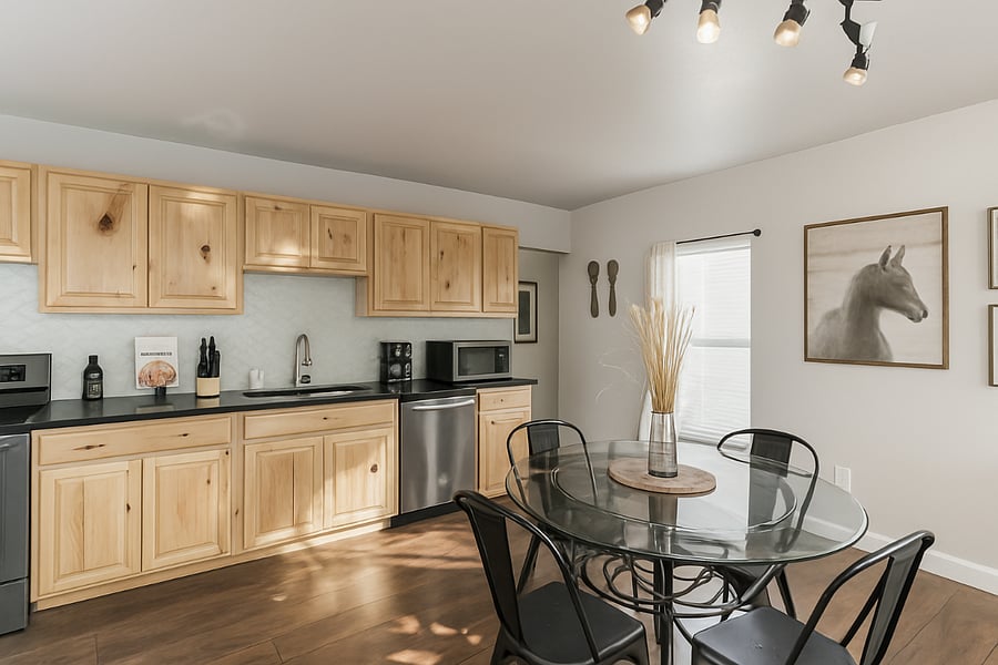 Cook up something special in this fully equipped kitchen