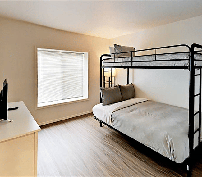Bedroom 3 with full over twin bunkbed