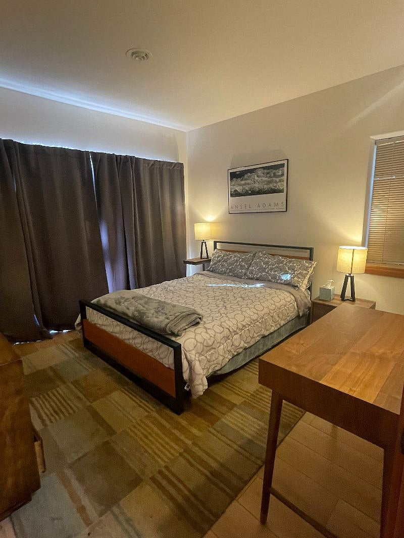 Comfy queen sized bed with lots of linens.