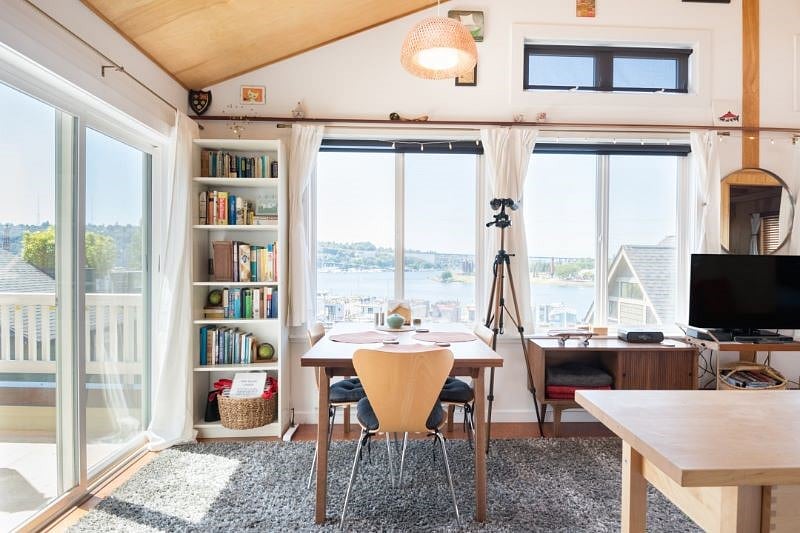 Dining with a view.