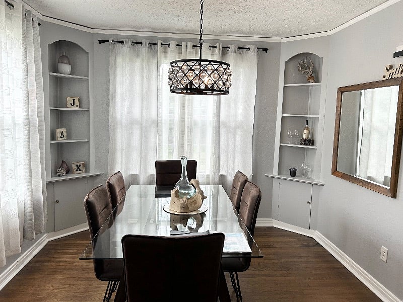 Dining Table Seats 6