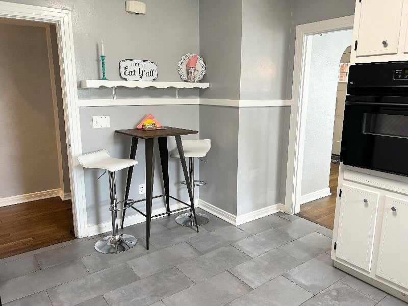 Eat in Kitchen